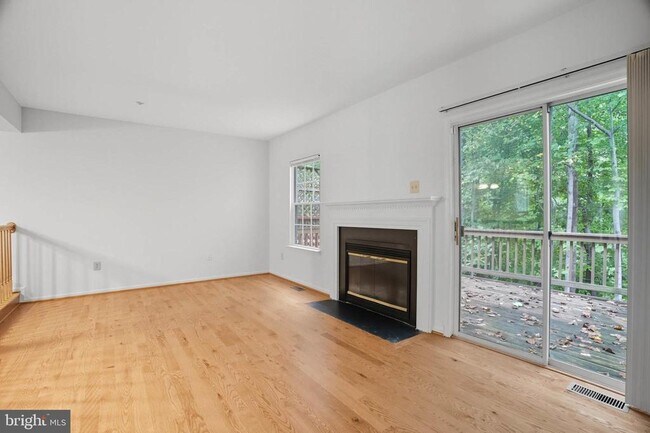 Foto del edificio - 9220 Brewington Ln