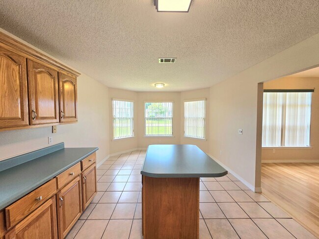 Foto del edificio - 3 Bedroom Home Near NAS Pensacola