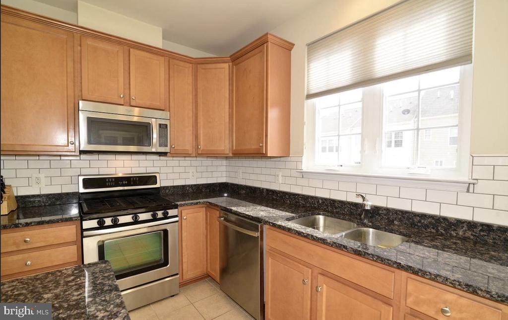 Photo - 25496 Schooley Mill Terrace (Chantilly, VA)