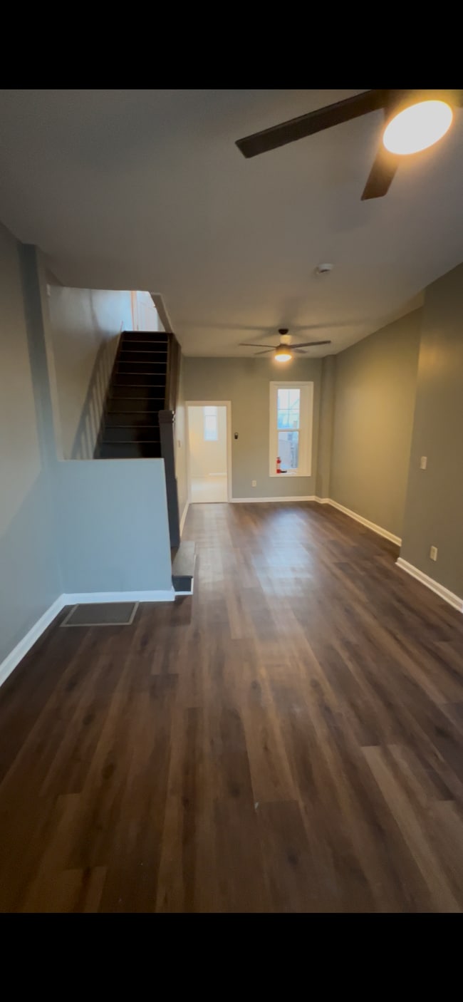 Building Photo - 1231 Mulberry St