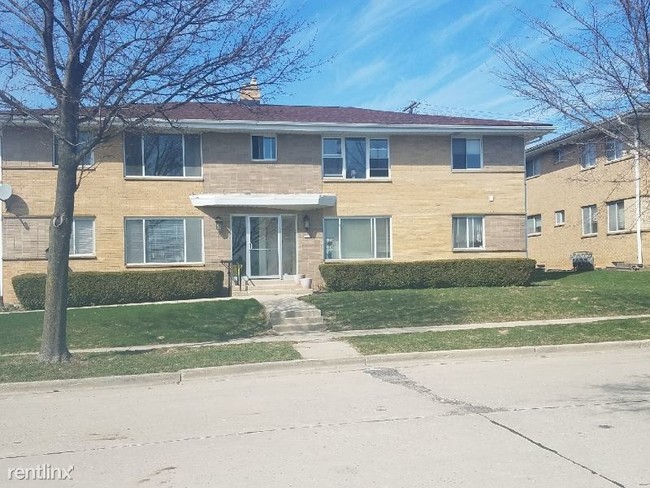 Building Photo - 7130 W Chambers Ct