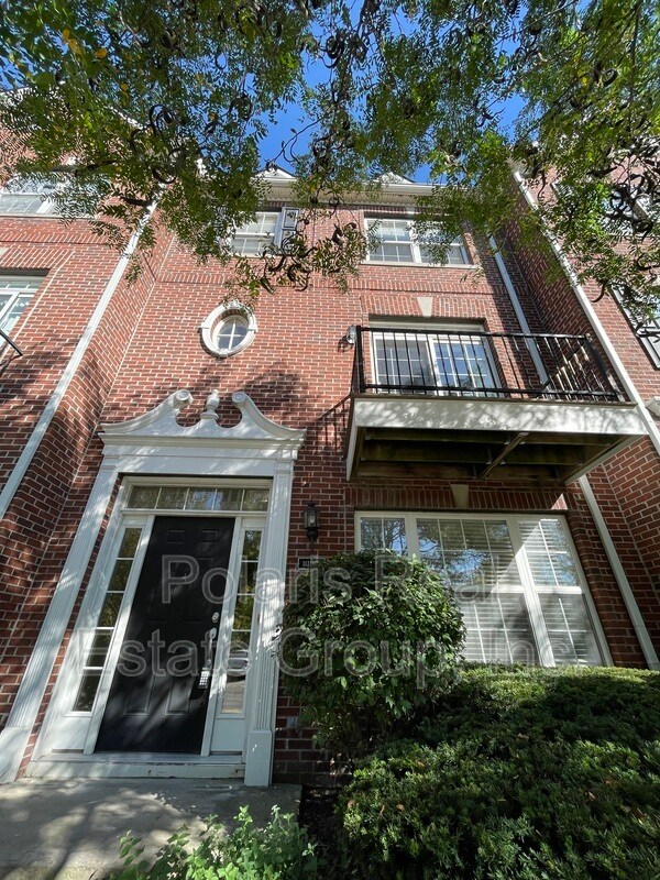 Foto del edificio - 11715 Anton Dr