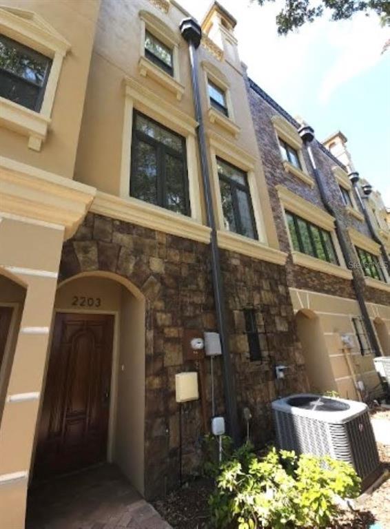 Foto del edificio - 2203 Soho Bay Ct