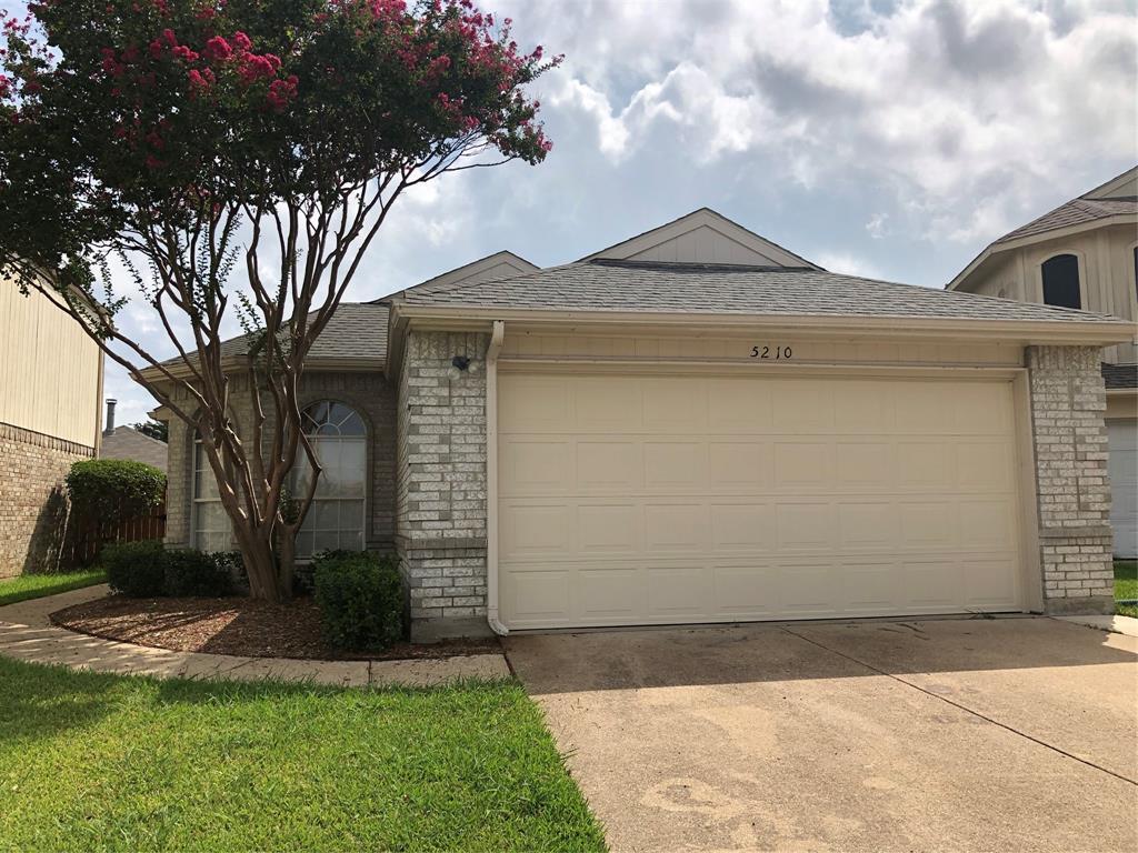 Foto principal - 5210 Whitehaven Dr