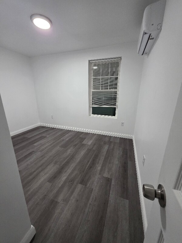 Foto del edificio - 214 Cross St