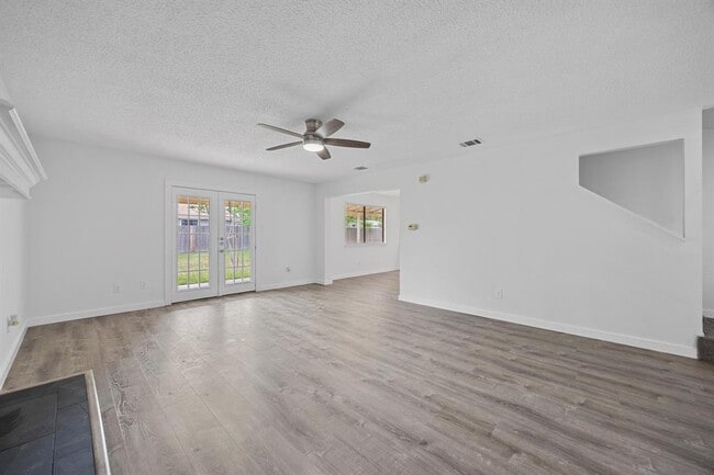 Building Photo - 11615 Prairie Hen Ln