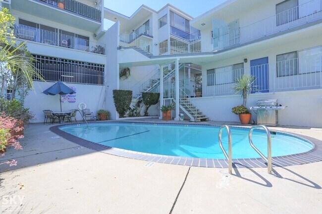 Foto del edificio - 2849 Waverly Dr