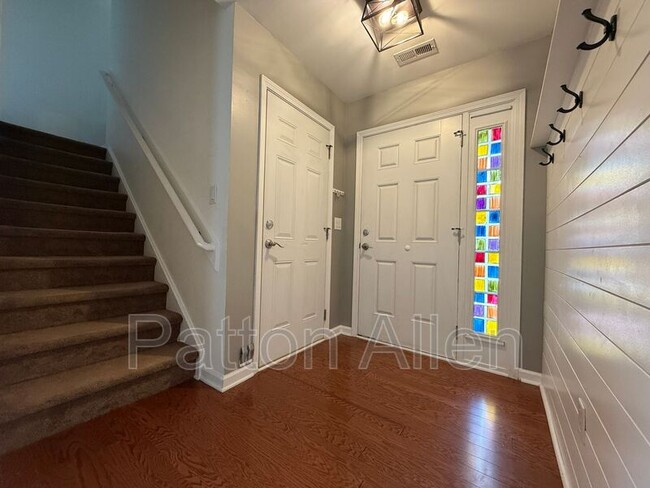 Foto del edificio - 210 Mud Creek Rd