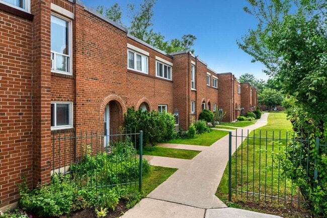 Building Photo - 150 - 160 Cactus Avenue