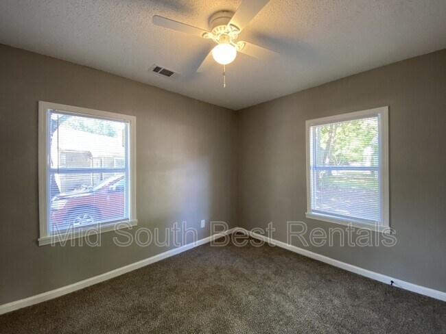 Foto del edificio - 2119 Pendleton St