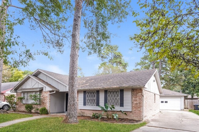 Building Photo - 23014 Whispering Willow Dr
