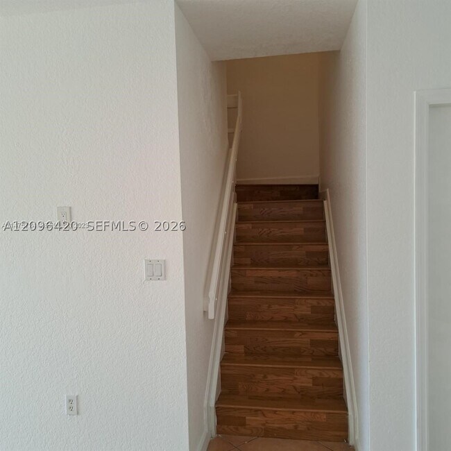 Building Photo - 953 SW 147th Ct