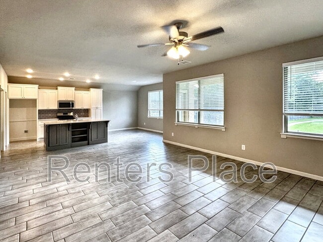 Building Photo - 13927 S Ironwood Pl