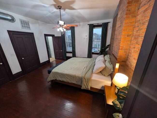 Foto del edificio - 838 S High St