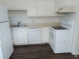 Building Photo - 2832 E Le Marche Ave