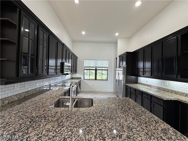 Building Photo - 5299 Ferrari Ave
