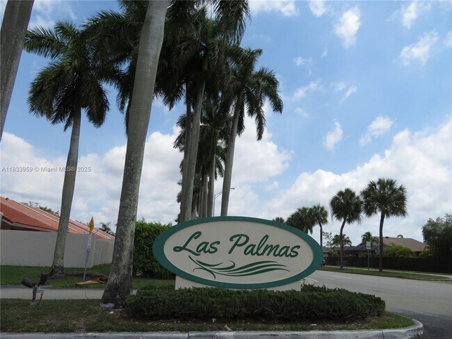 Foto del edificio - 6203 SW 147th Pl Cir