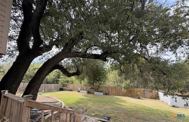 Foto del edificio - 7255 Woodlake Cir