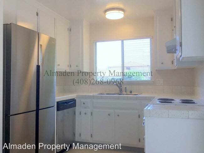 Building Photo - 5783-5783 Preston Dr