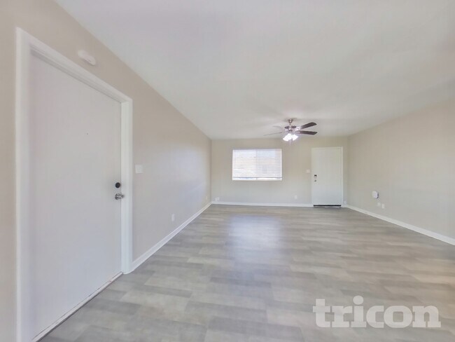 Foto del edificio - 17834 N 9th Ave