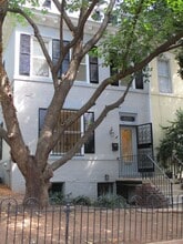 Building Photo - 3035 Cambridge Pl NW