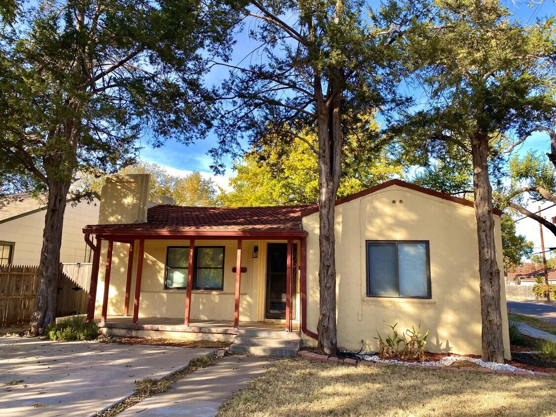 Primary Photo - 2602 24th St