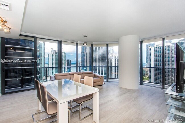Foto del edificio - 55 SW 9th St