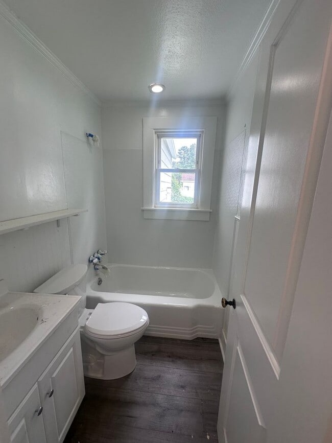 Photo - 2730 Vimy Ridge Ave House