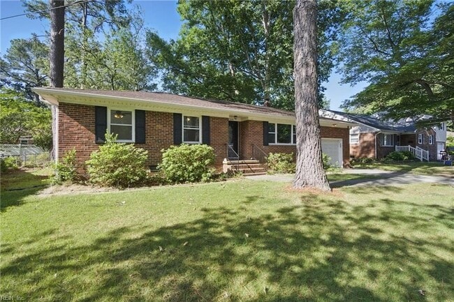 Foto del edificio - 4105 Clintwood Ln
