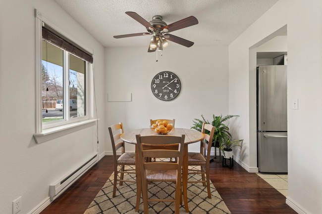 Foto del edificio - 2717 Glenwood Dr