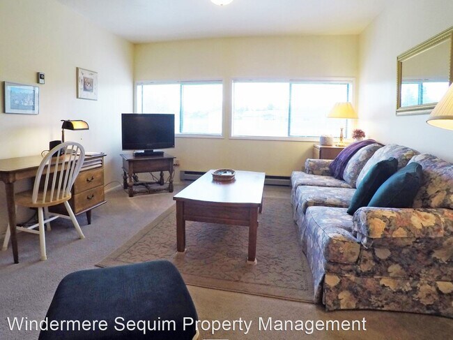 Building Photo - 1 br, 1 bath House - 206 Carlsborg Rd.