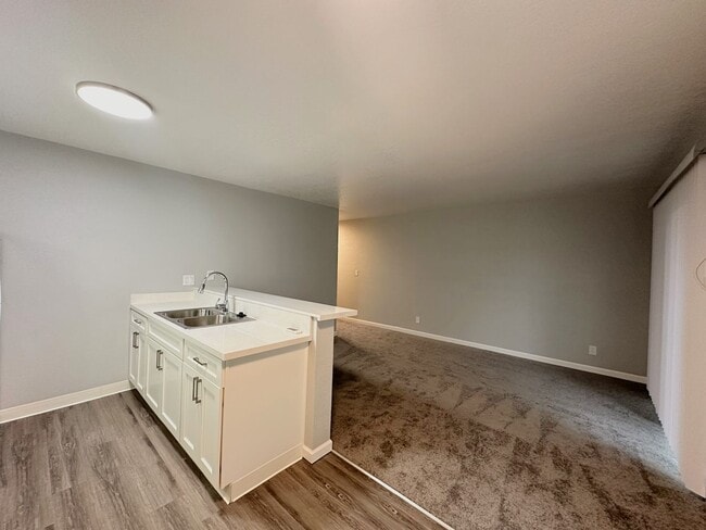 Foto del interior - Lincoln Crest Apartments - 6248 Gettysburg...