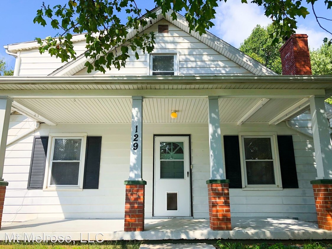 Primary Photo - 4 br, 2 bath House - 129 Clyde St