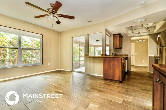 Foto del edificio - 1124 Danny Dr