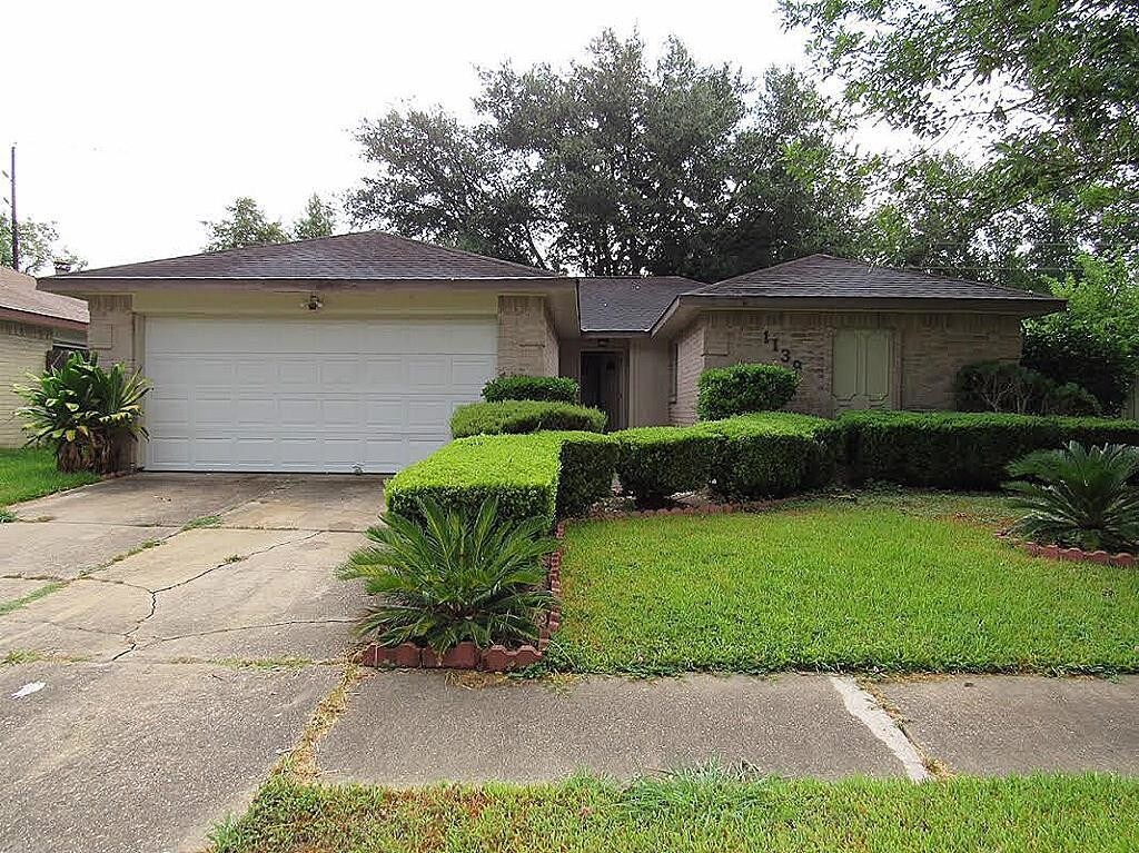 1139 E Brompton Dr, Pearland, TX 77584 House for Rent in Pearland, TX