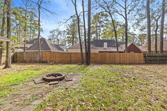 Building Photo - 117 E Park Dr