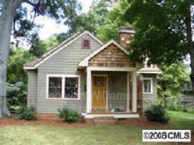 Building Photo - 2720 Holt St