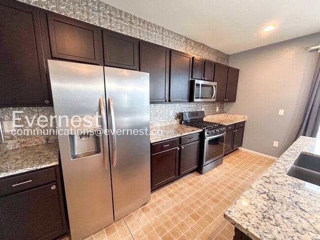Building Photo - 2560 Gobi Dr