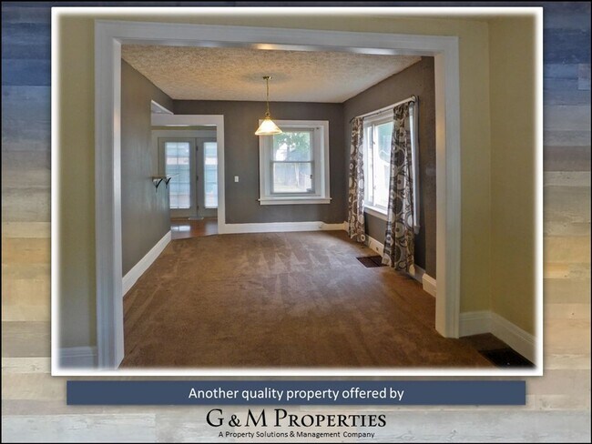 Foto del edificio - Brand New to Market! 4-Br Single-Family in the 19th Ward!