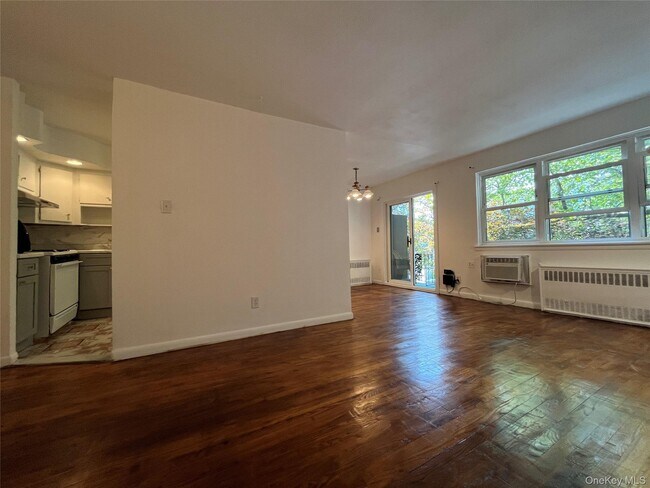 Foto del edificio - 2077 E 54th St