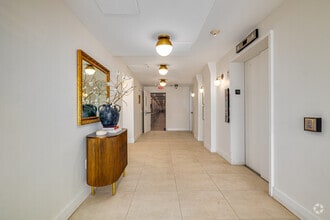 Lobby - The Reserve at Barrington