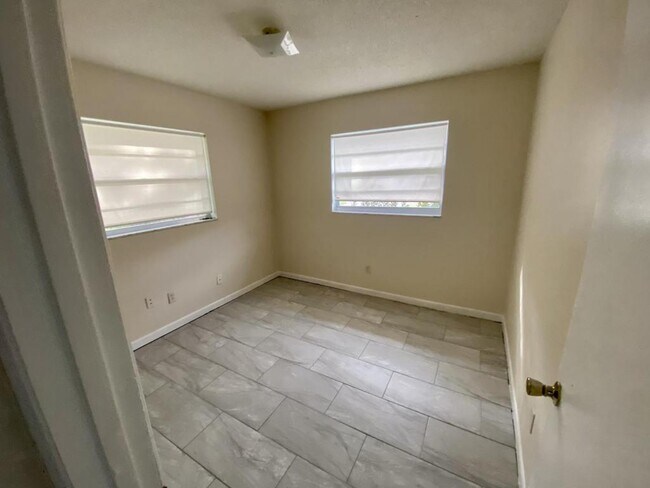 Building Photo - 9591 W Pimpernel Lane