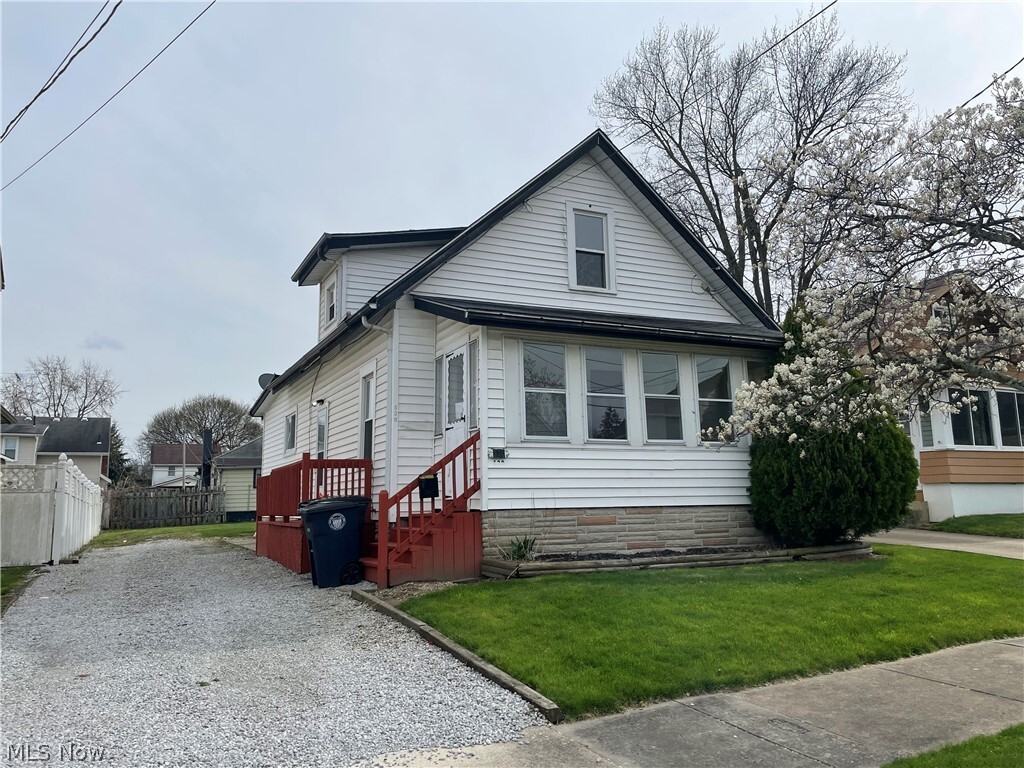 Foto principal - 530 Thelma Ave