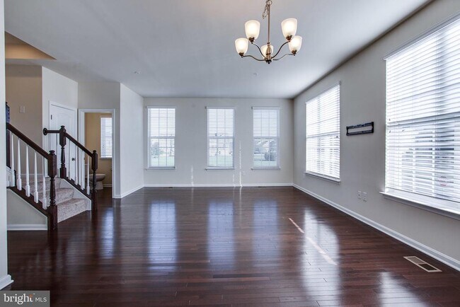 Foto del edificio - 6599 Corbel Wy