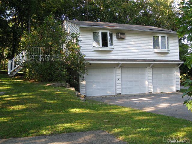 Building Photo - 390 Hardscrabble Rd