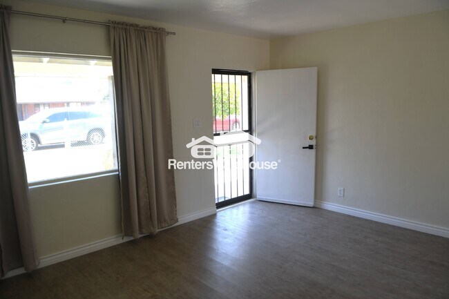 Foto del edificio - 1508 W Amelia Ave