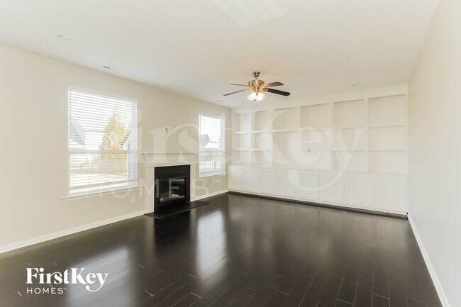 Foto del edificio - 9829 Skybluff Cir