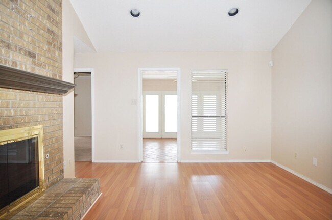 Photo - Great home with Sunroom in Sachse!