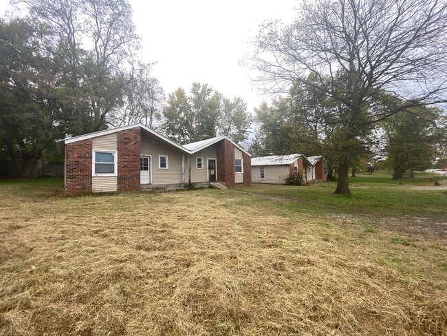 Building Photo - 1 bd in Ardmore