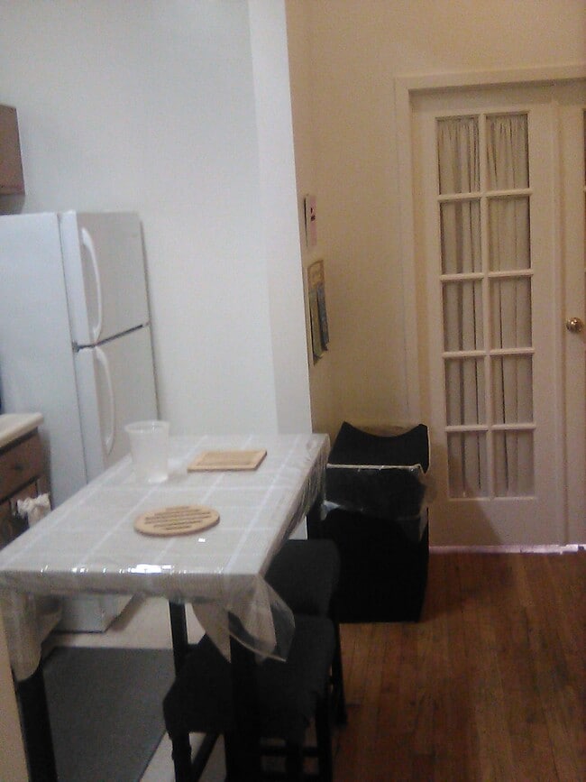 Eat in Kitchen - 322 E 120th St
